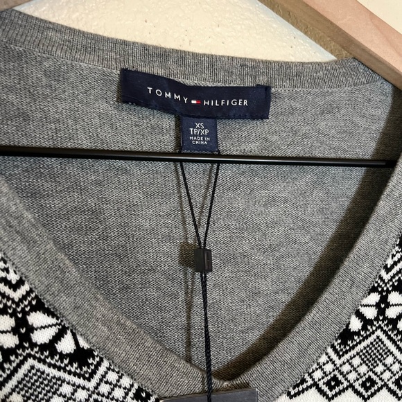 NWT Tommy Hilfiger Ivy Sweater - Picture 5 of 11